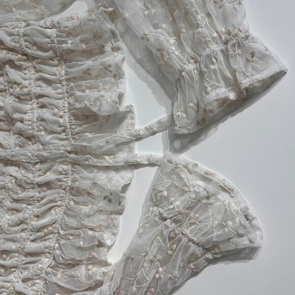 Japna Boho Cottagecore Sheer Embroidered Peplum Top Size L - Picture 3 of 6